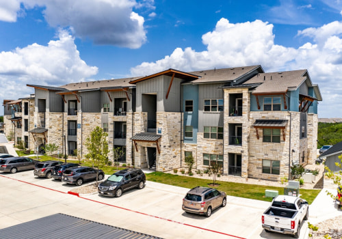 What Amenities Do Health Clubs in Dripping Springs, TX Offer?